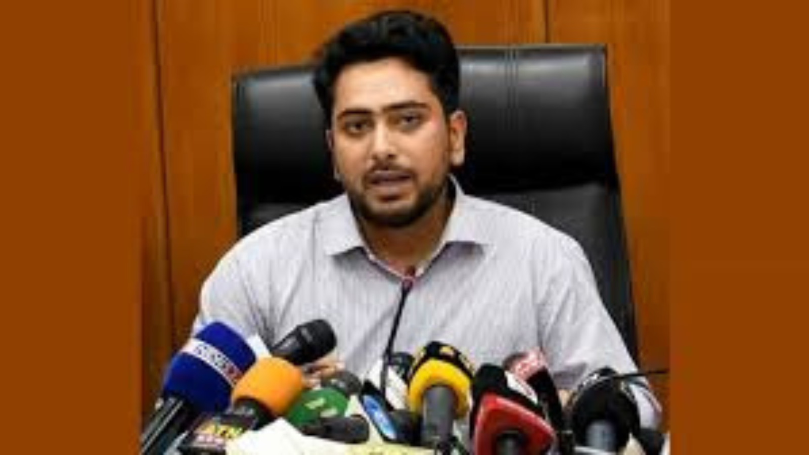 upodeshta porishoder vetero mahfujke hatyar moun sommonoti